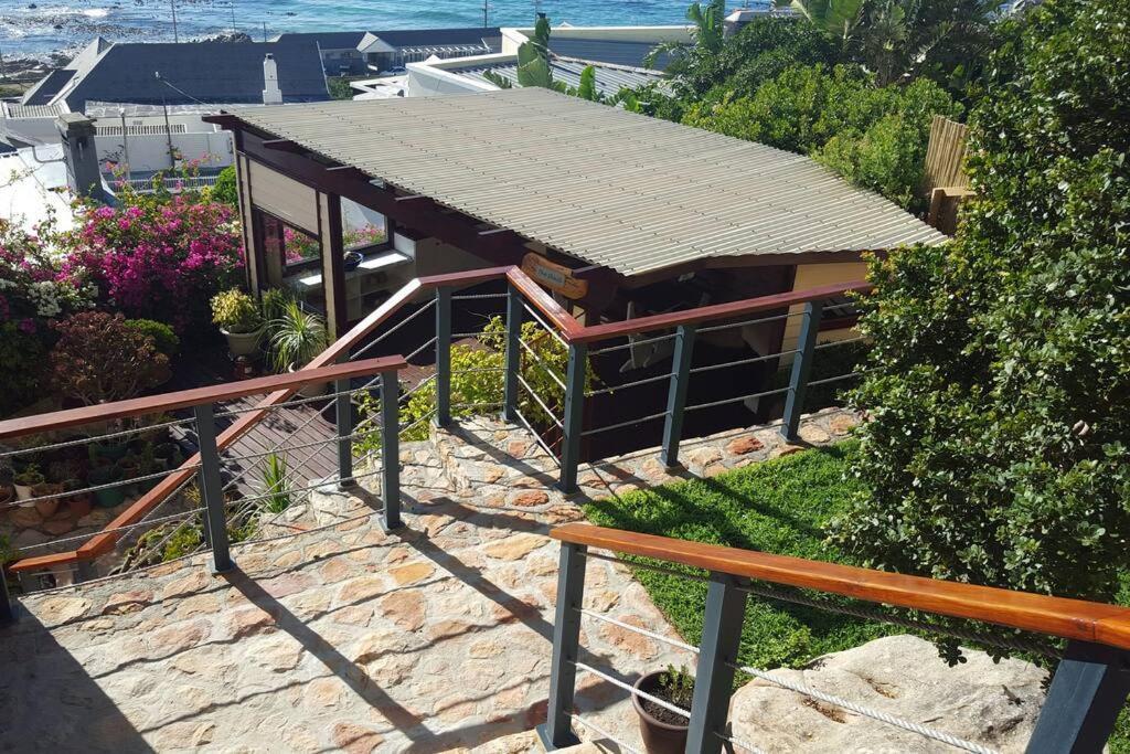 18 Steps - Seaside Cottage With Breathtaking Views Città del Capo Esterno foto